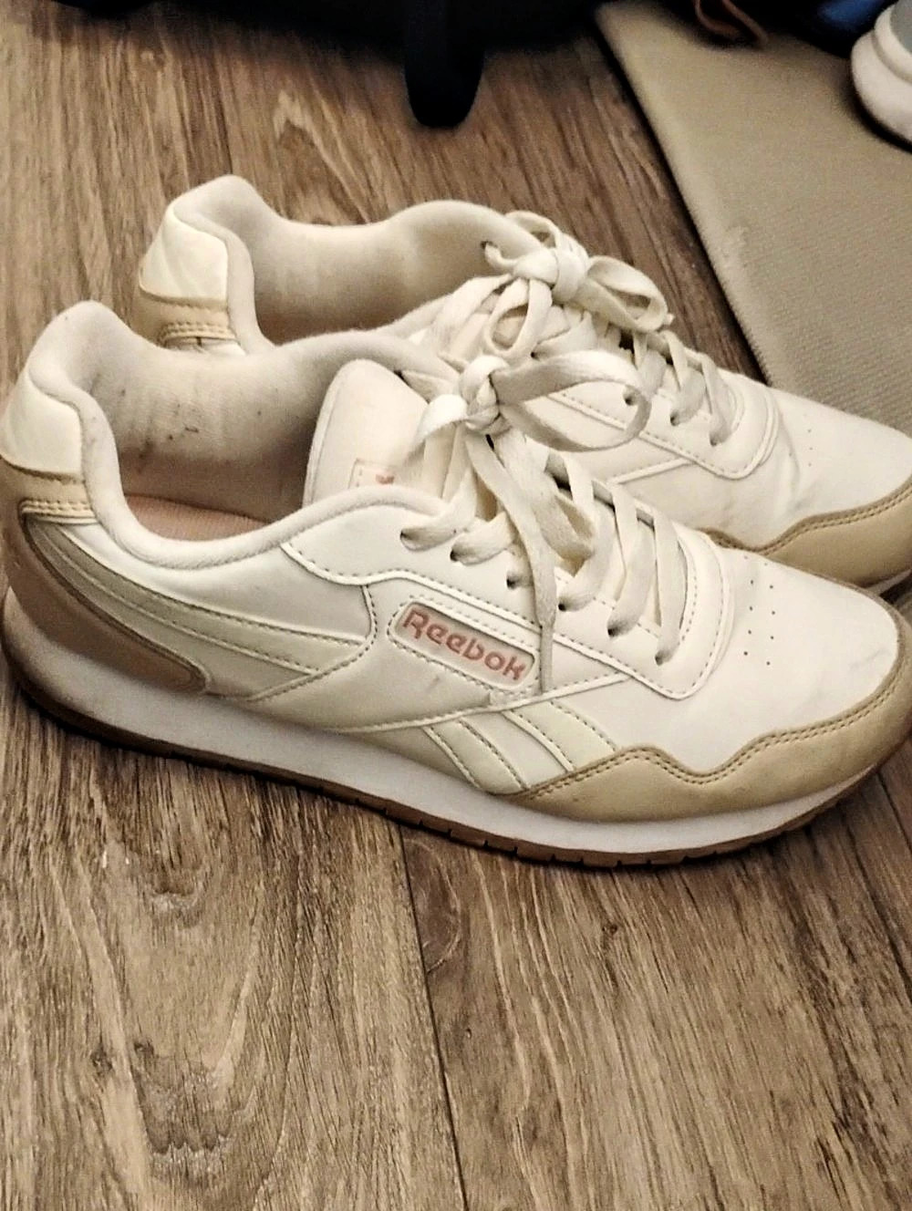 Reebok Royal Glide Ripple White Sneakers
